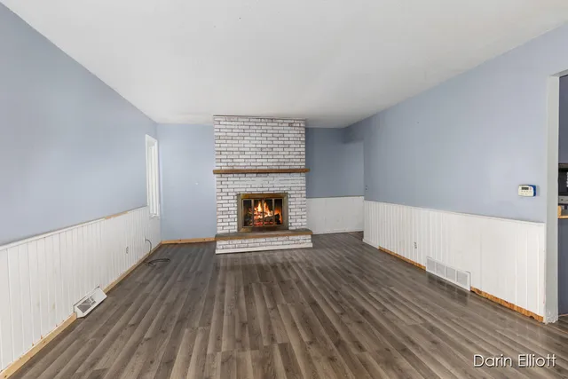 $149,900 | 93 North Robinson Street, Lyons, MI 48851