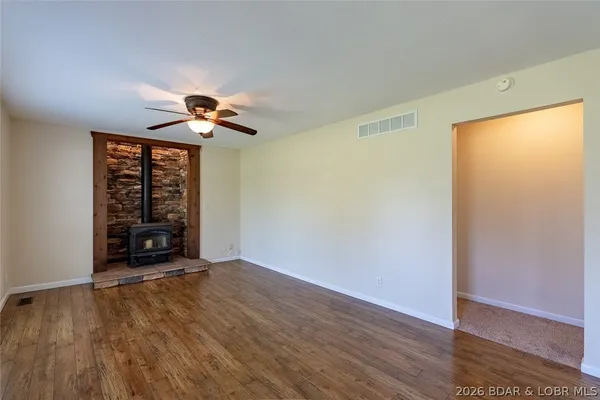 $274,900 | 4 Kiefer Road, Eldon, MO 65026