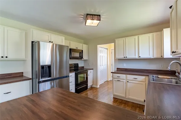 $274,900 | 4 Kiefer Road, Eldon, MO 65026