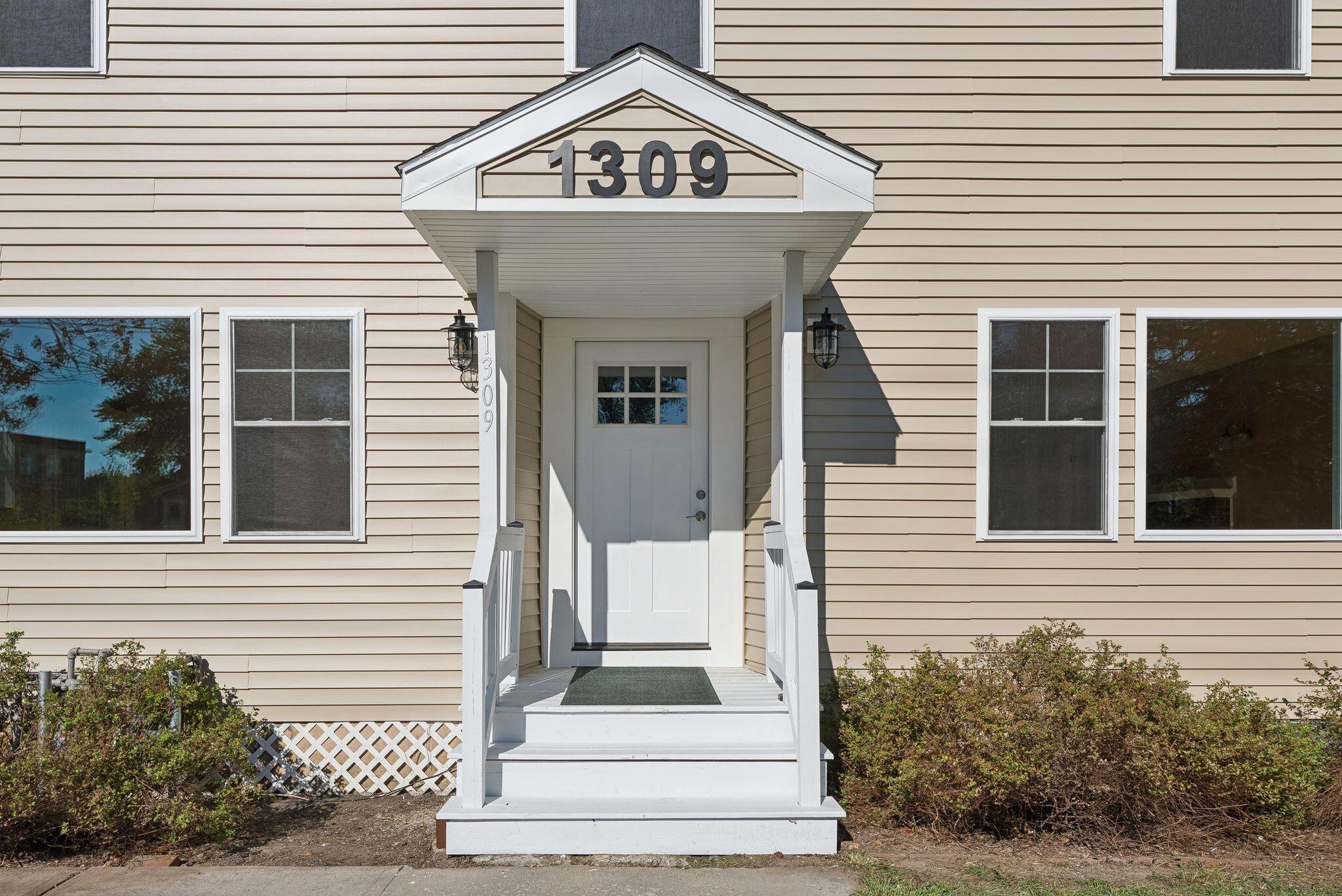 1309 Broadway South Portland, ME 04106 - Photo 11 of 61 2_DSC09566