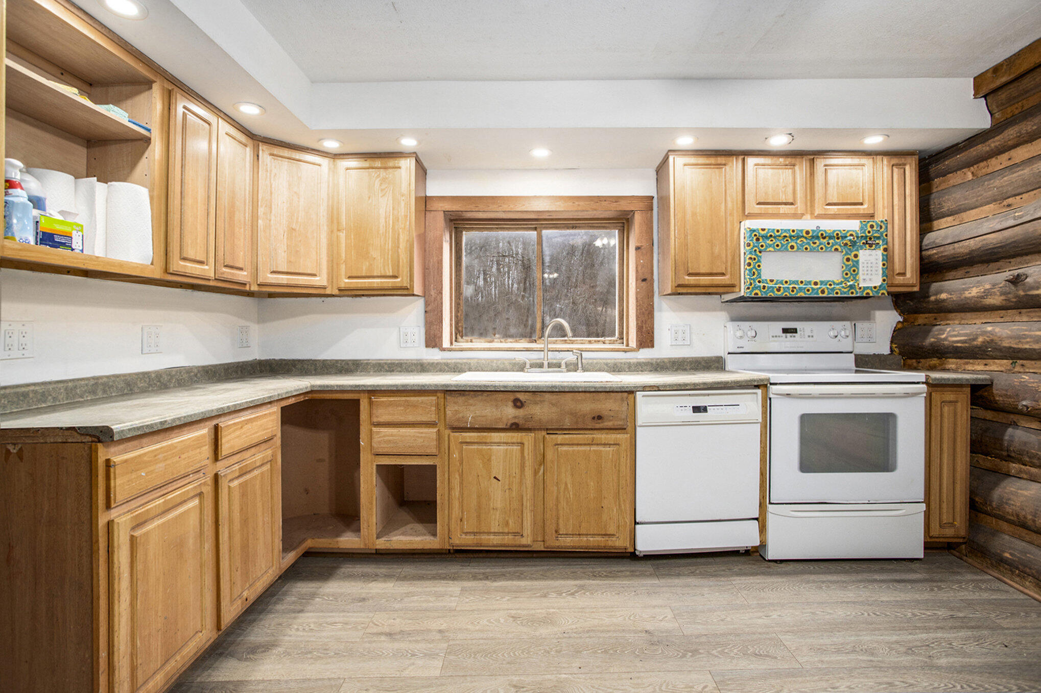 13525 Burchette Road Plainwell, MI 49080 - Photo 8 of 21 014__90a0708_11