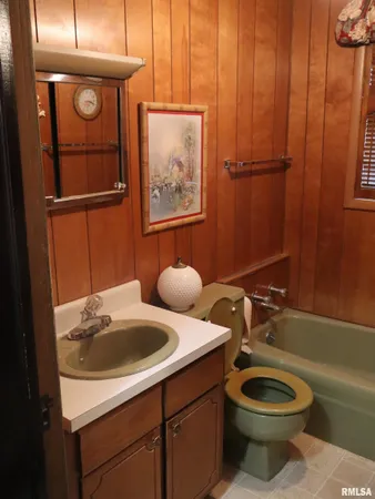 $145,000 | 1422 North 12th Street, Quincy, IL 62301