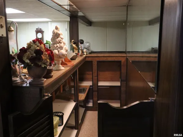 $145,000 | 1422 North 12th Street, Quincy, IL 62301