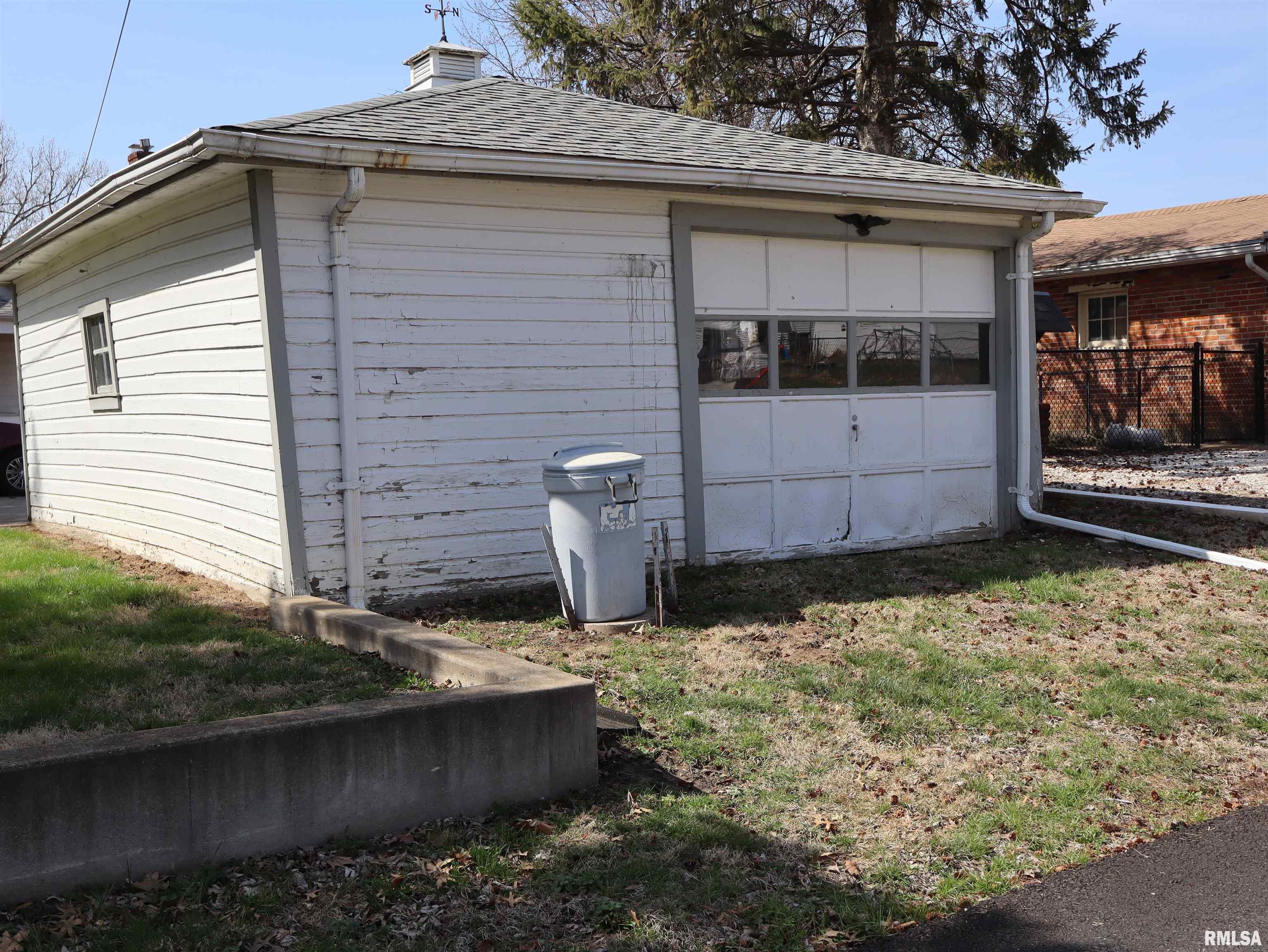 1422 North 12th Street Quincy, IL 62301 - Photo 6 of 29