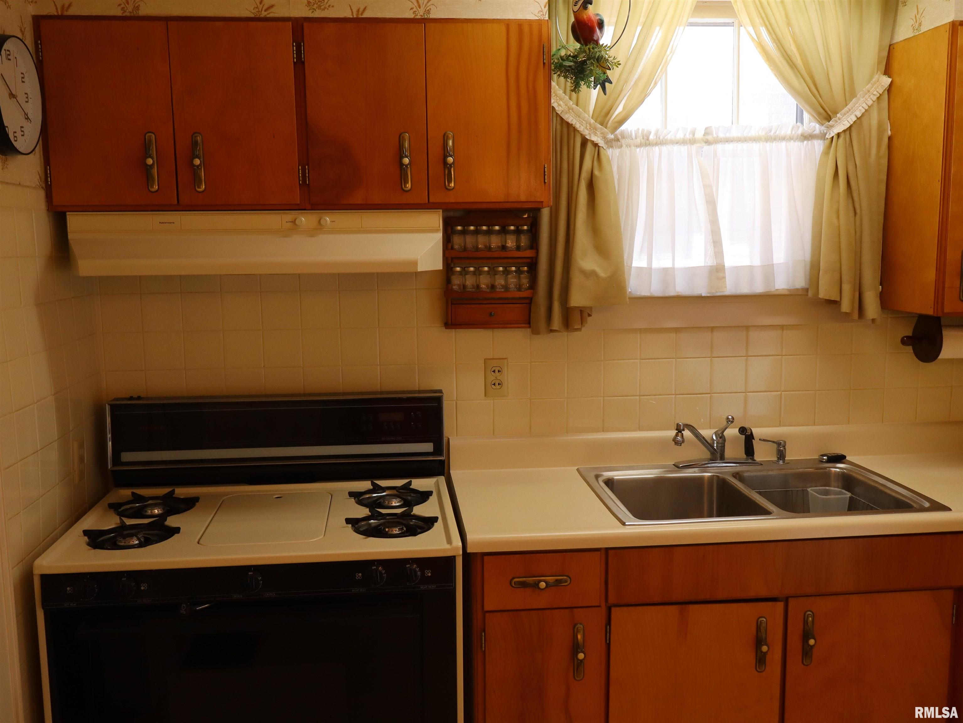 1422 North 12th Street Quincy, IL 62301 - Photo 8 of 29