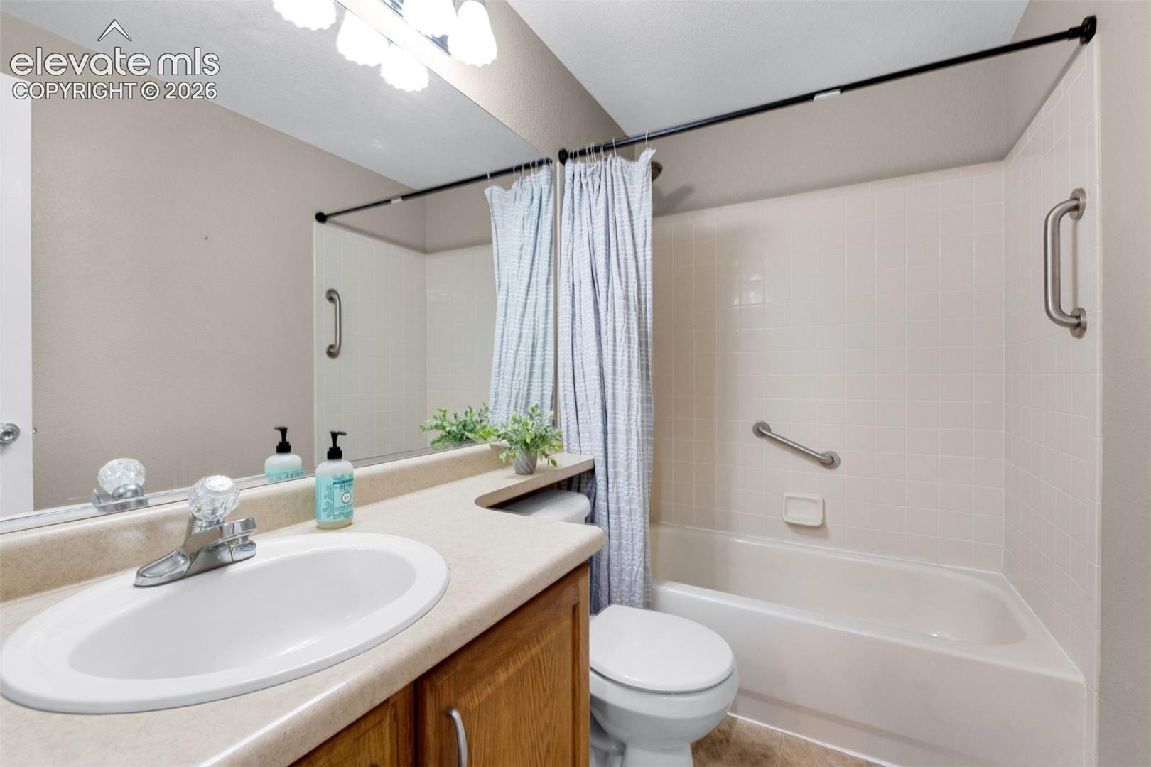 7840 Midnight Road Peyton, CO 80831 - Photo 29 of 48 Full bath on the main level