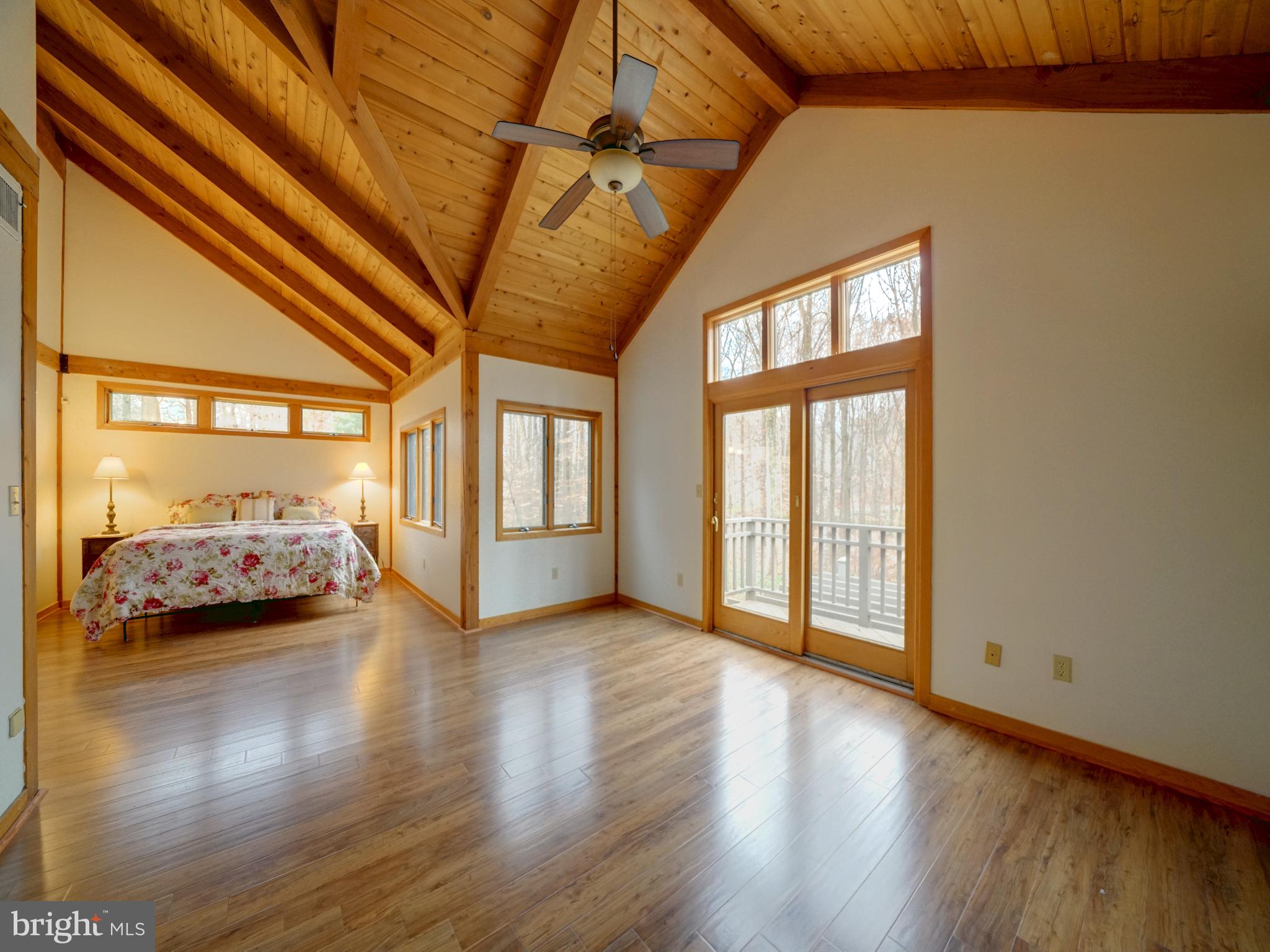 11818 Linden Chapel Road Clarksville, MD 21029 - Photo 39 of 121 a view of livingroom with furniture and wooden floor