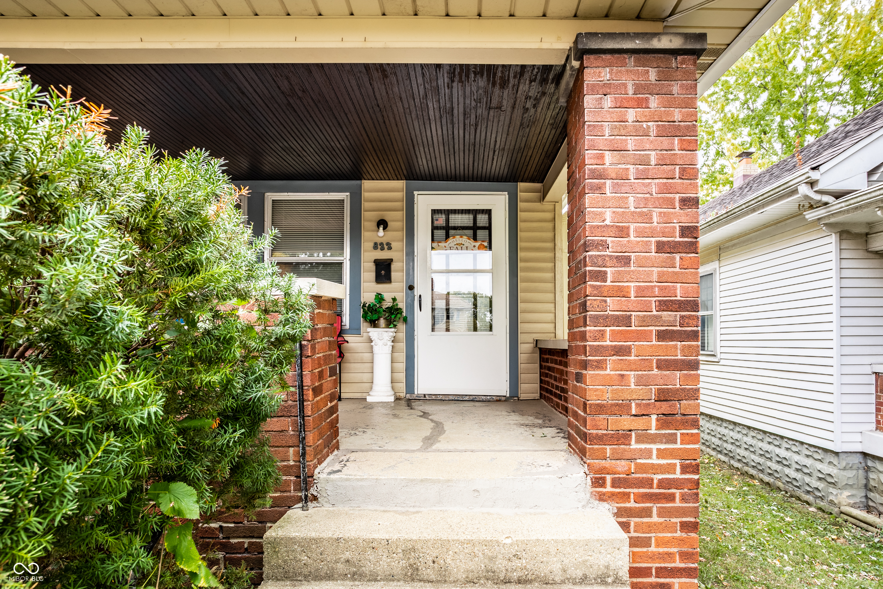 833-835 North Riley Avenue Indianapolis, IN 46201 - Photo 22 of 38