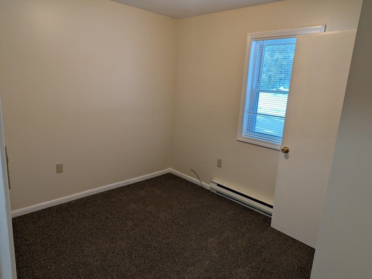 22 Dearborn Street Belmont, NH 03220 - Photo 4 of 10