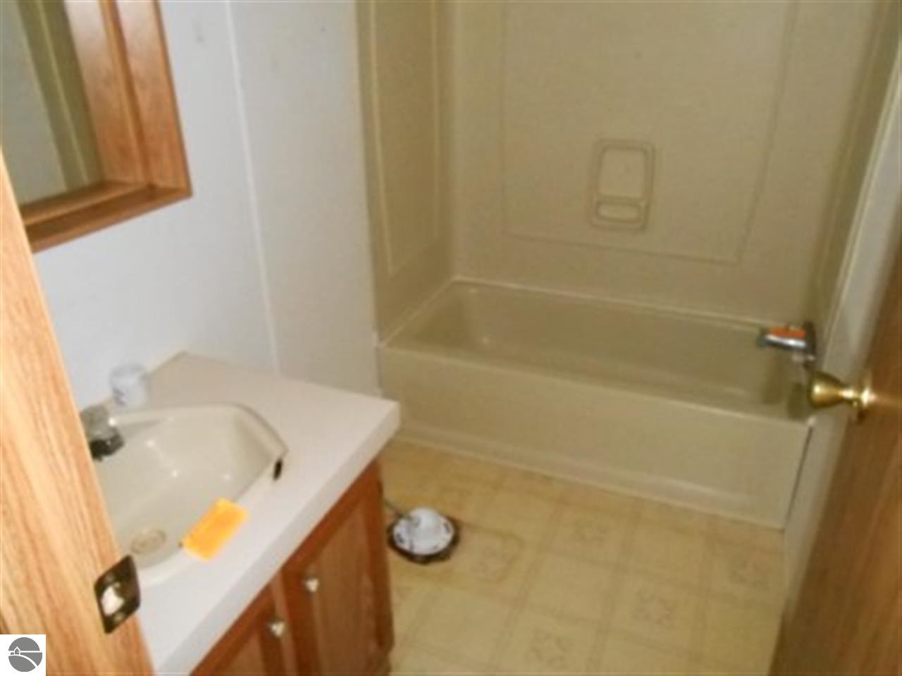 11900 North Shepherd Road Clare, MI 48617 - Photo 9 of 10 1749828-8.JPG