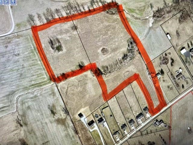 2240 Lodge Hall Road Bowling Green, KY 42101 - Photo 1 of 6 Gallery Image 1