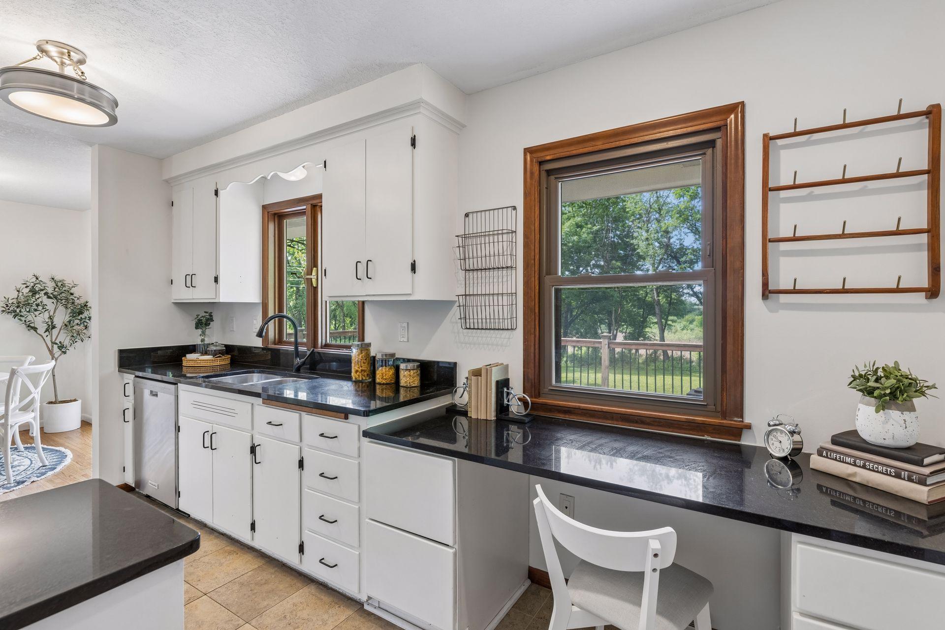 4117 Poplar Bridge Road Bloomington, MN 55437 - Photo 11 of 25