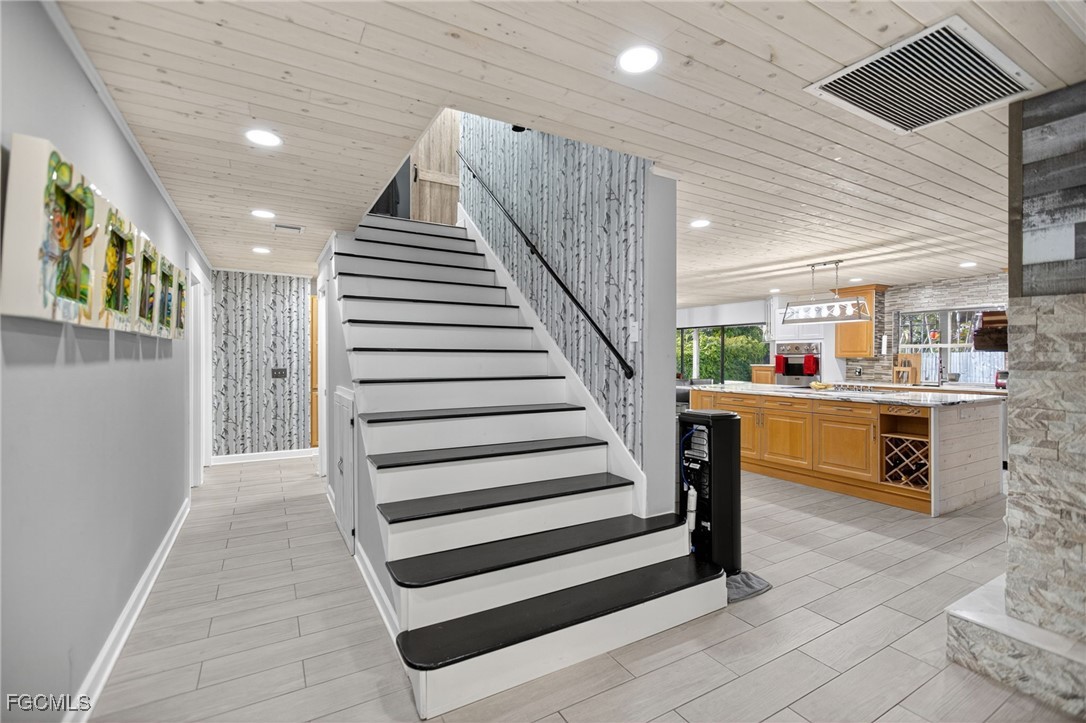 1549 Braeburn Road Fort Myers, FL 33919 - Photo 17 of 38