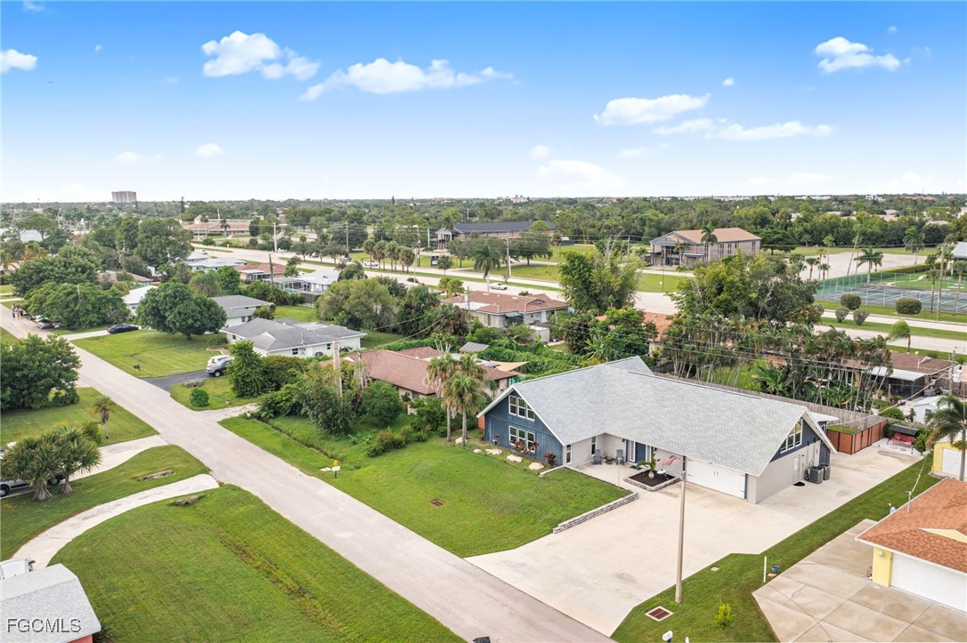 1549 Braeburn Road Fort Myers, FL 33919 - Photo 3 of 38