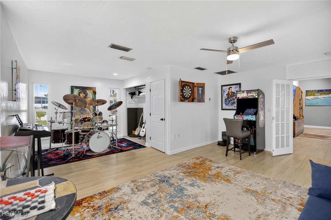 1549 Braeburn Road Fort Myers, FL 33919 - Photo 6 of 38