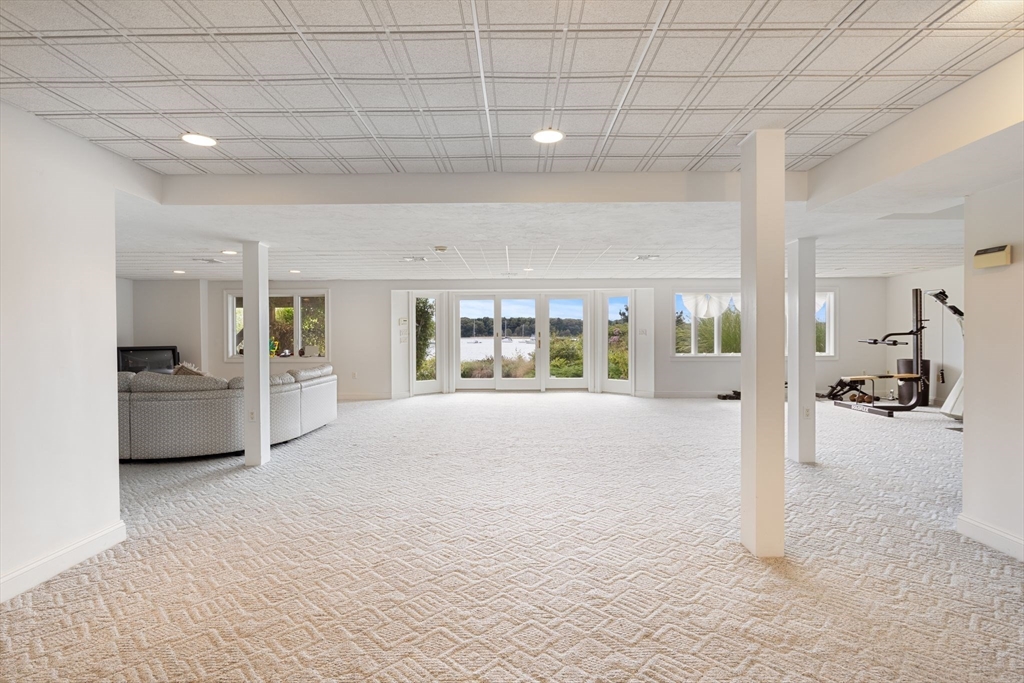 163 Little Harbor Road, Unit 163 New Castle, NH 03854 - Photo 30 of 36 a view of livingroom with furniture