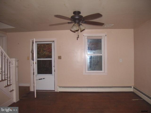 567 Trolley Road Windsor, PA 17366 - Photo 4 of 8 Gallery Image 4