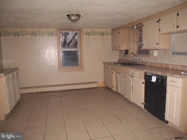 567 Trolley Road Windsor, PA 17366 - Photo 5 of 8 Gallery Image 5