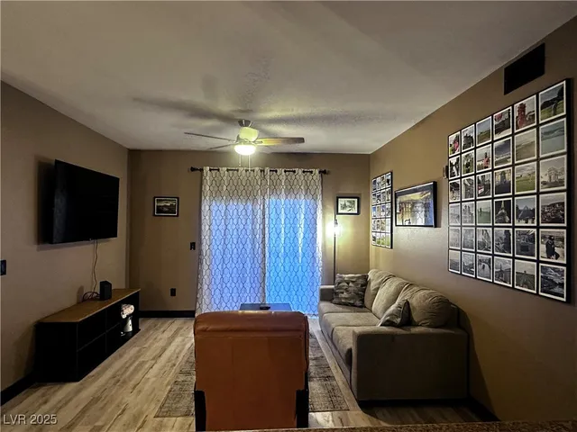 $220,000 | 8000 West Badura Avenue, Unit 1001, Las Vegas, NV 89113