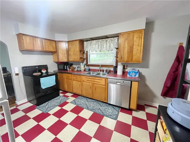 $1,000 | 454 Franklin Street, Slippery Rock, PA 16057