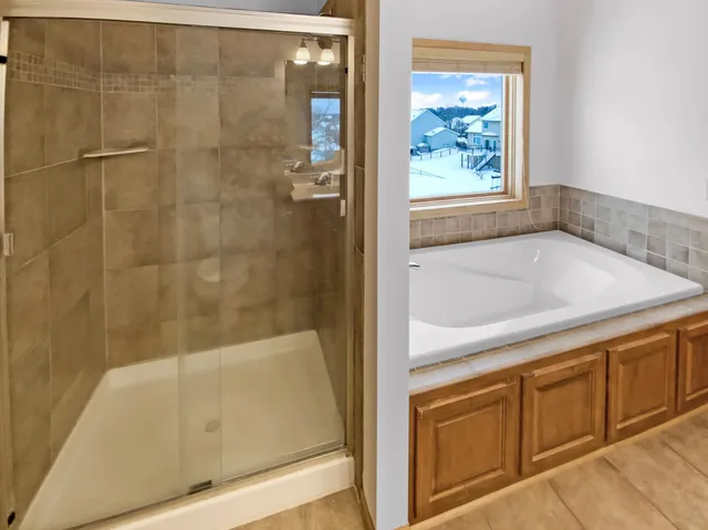 $515,000 | 515 Saxon Drive, Elko New Market, MN 55054