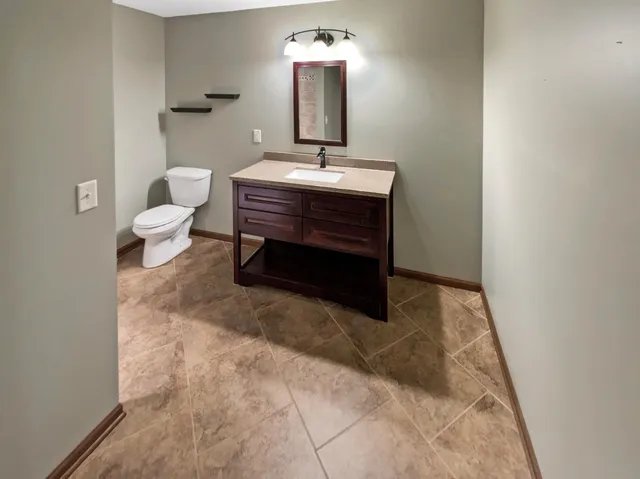 $515,000 | 515 Saxon Drive, Elko New Market, MN 55054