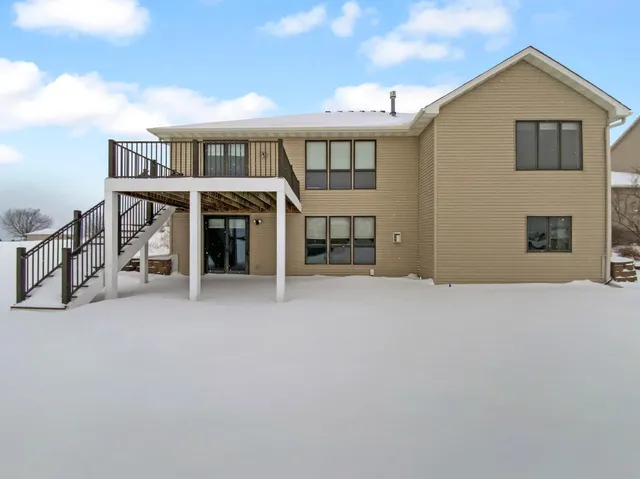 $515,000 | 515 Saxon Drive, Elko New Market, MN 55054
