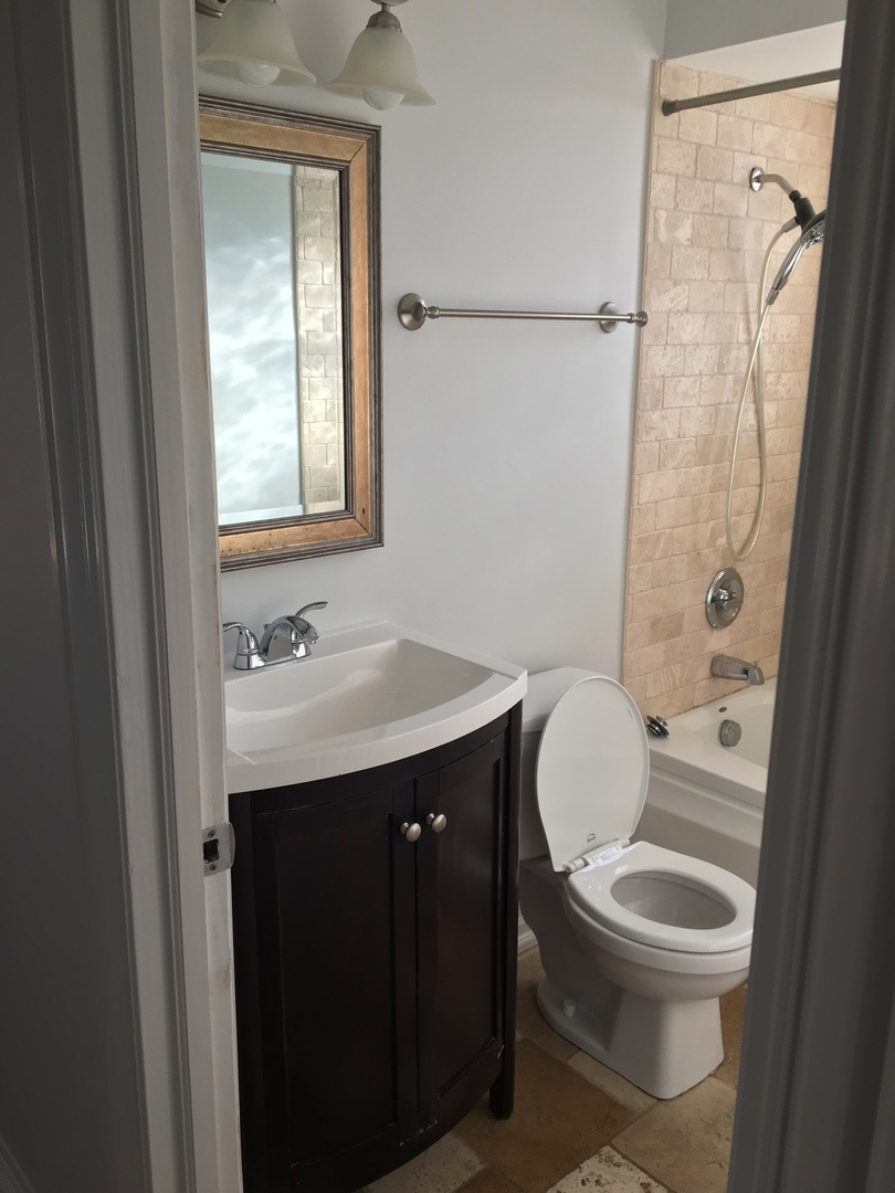 10622 Parkside Avenue, Unit 204 Chicago Ridge, IL 60415 - Photo 6 of 8
