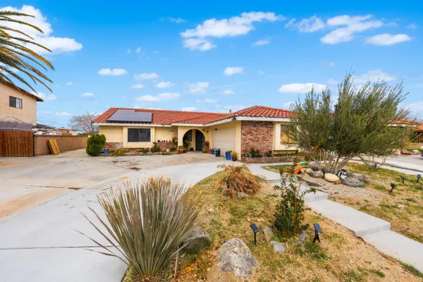 $489,900 | 1827 Louise Avenue, Lancaster, CA 93534