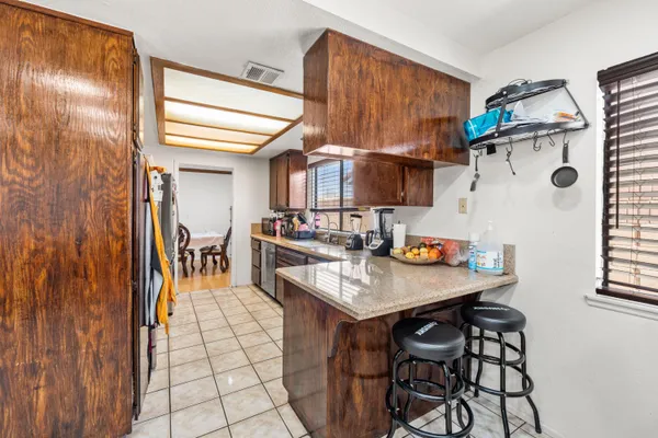 $489,900 | 1827 Louise Avenue, Lancaster, CA 93534
