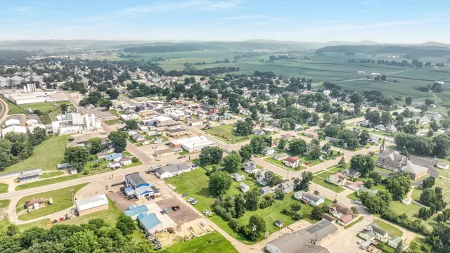 $235,000 | 102 South Peterson Avenue, Blair, WI 54616