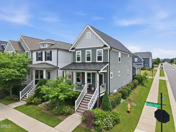 $399,999 | 281 Douglas Falls Drive, Wendell, NC 27591