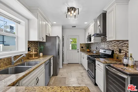 $1,249,000 | 8617 Olin Street, Los Angeles, CA 90034