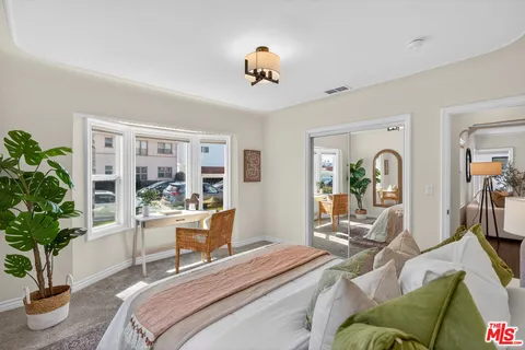 $1,249,000 | 8617 Olin Street, Los Angeles, CA 90034