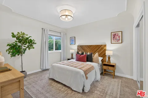 $1,249,000 | 8617 Olin Street, Los Angeles, CA 90034