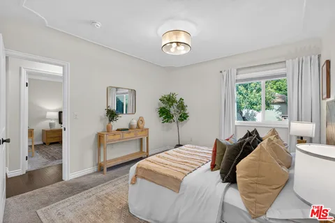 $1,249,000 | 8617 Olin Street, Los Angeles, CA 90034