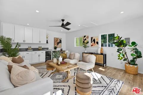 $1,249,000 | 8617 Olin Street, Los Angeles, CA 90034