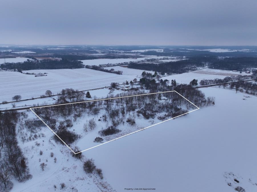 6644 Highway 81 Beloit, WI 53511 - Photo 2 of 50