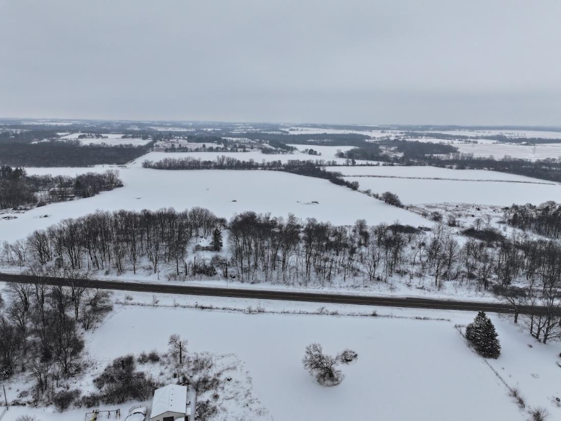 6644 Highway 81 Beloit, WI 53511 - Photo 5 of 50