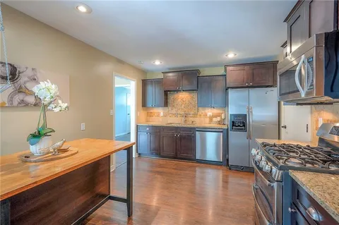 $389,000 | 8331 Beverly Drive, Overland Park, KS 66207