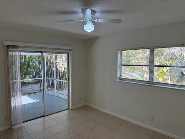 $2,700 | 6575 Northeast 7th Avenue, Boca Raton, FL 33487