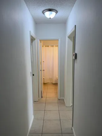 $2,700 | 6575 Northeast 7th Avenue, Boca Raton, FL 33487