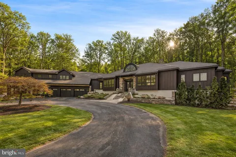 $2,400,000 | 2800 Horseshoe Trail, Chester Springs, PA 19425