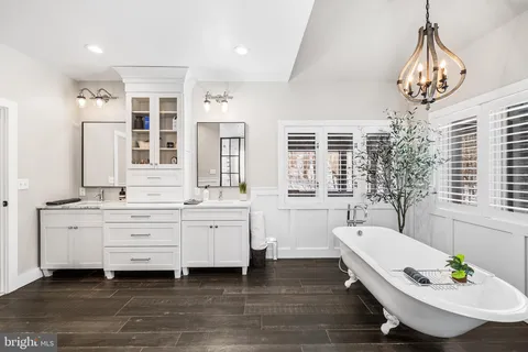 $2,400,000 | 2800 Horseshoe Trail, Chester Springs, PA 19425