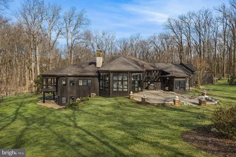 $2,400,000 | 2800 Horseshoe Trail, Chester Springs, PA 19425