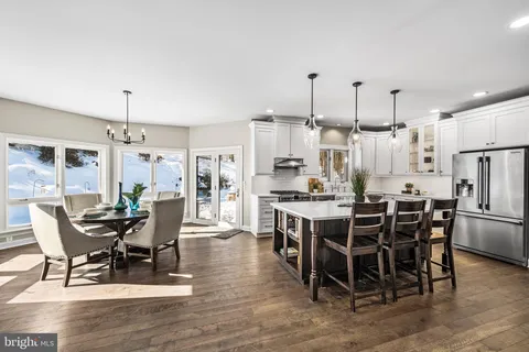 $2,400,000 | 2800 Horseshoe Trail, Chester Springs, PA 19425