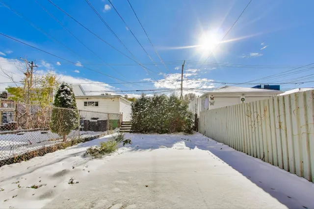 $1,800 | 1821 West 21st Street, Unit 1, Chicago, IL 60608