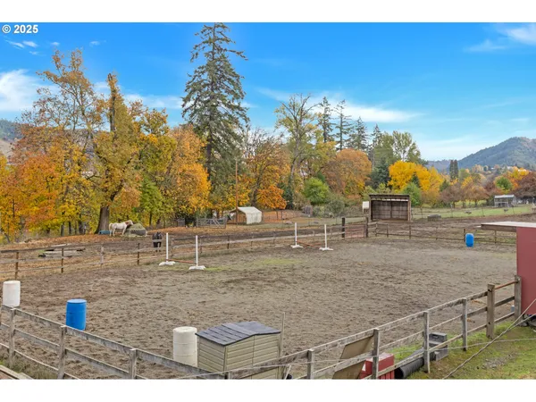 $550,000 | 624 Willis Creek Road, Winston, OR 97496