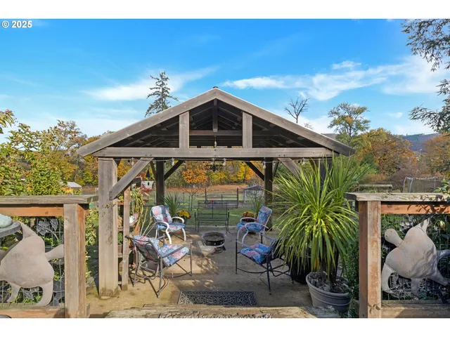 $625,000 | 624 Willis Creek Road, Winston, OR 97496