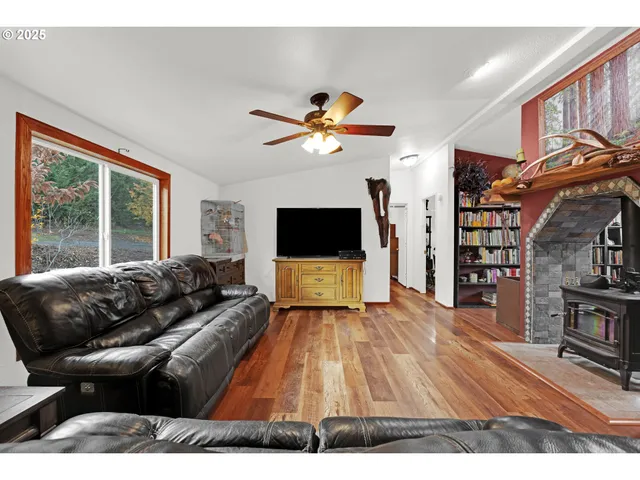 $625,000 | 624 Willis Creek Road, Winston, OR 97496